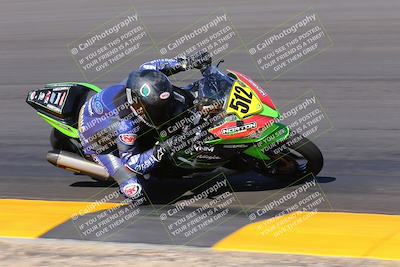 media/Oct-08-2022-SoCal Trackdays (Sat) [[1fc3beec89]]/Turn 7 Inside (145pm)/